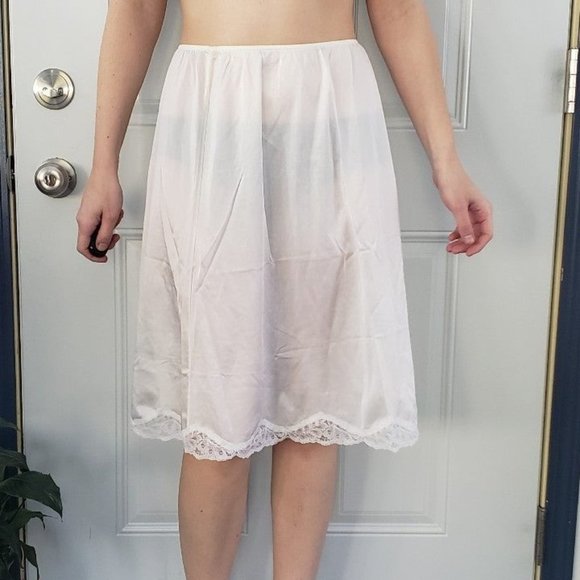 Vintage Montgomery Ward White Nylon Half Slip - Picture 1 of 4